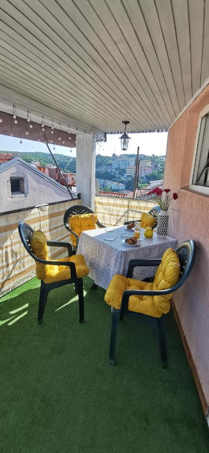 Vacation Home Kovachnica Vrbnik Ngoại thất bức ảnh