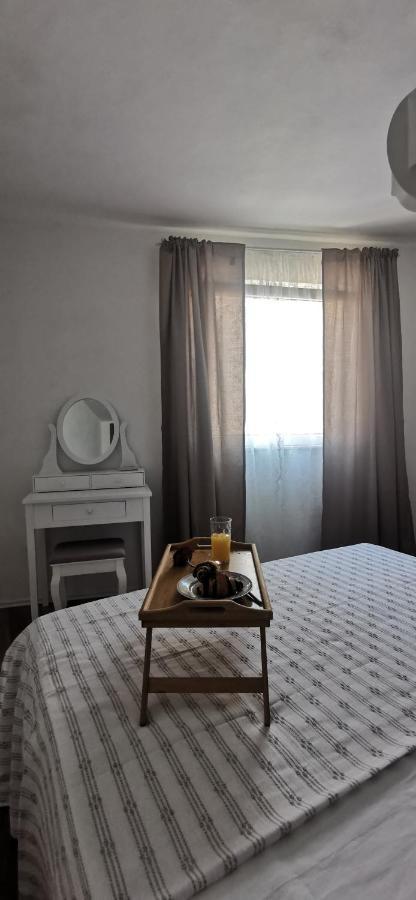 Vacation Home Kovachnica Vrbnik Ngoại thất bức ảnh